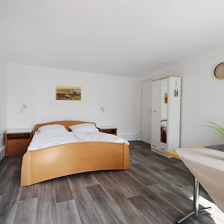 Bernsteinbaeder Apartment Koserow